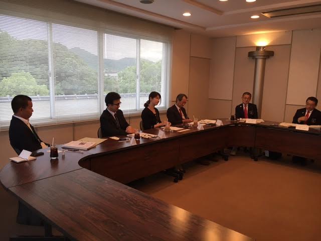 ガバナー公式訪問　田原PF懇談会　風景１.jpg