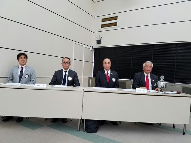 ガバナー公式訪問　豊川宝飯RC　例会会長幹事.jpg