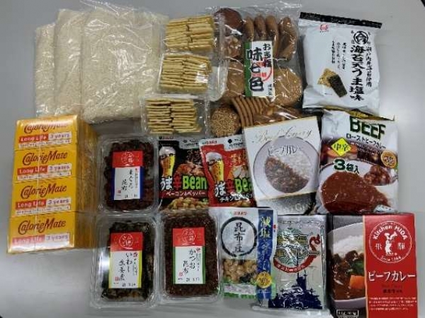 名古屋市内ロータリークラブ所属の企業・有志の会様からの 学生への食糧支援に対する感謝状贈呈について