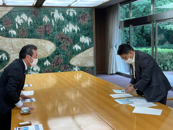 大村秀章愛知県知事を表敬訪問しました。